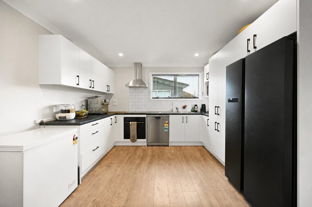 28 Pine Avenue, Bader, Hamilton, Waikato - Carousel 2