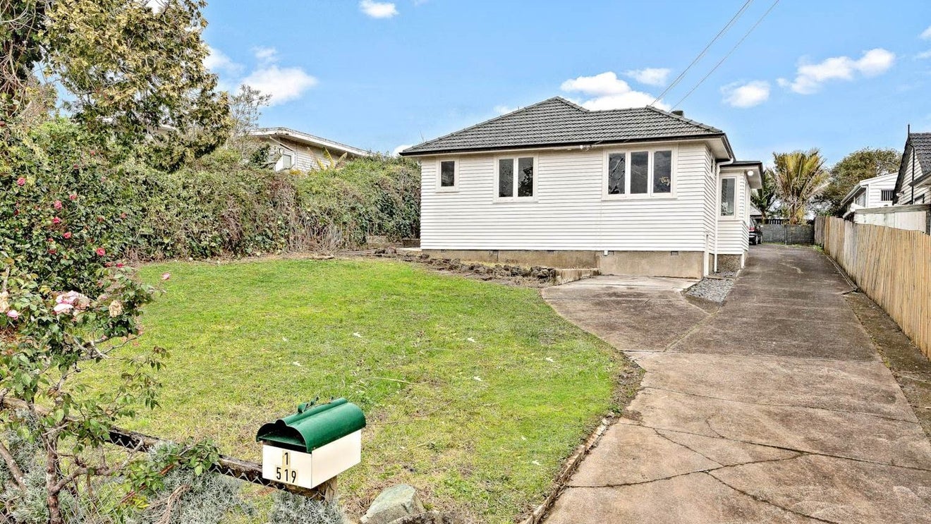1/519 Richardson Road, Mount Roskill, Auckland - Carousel 1