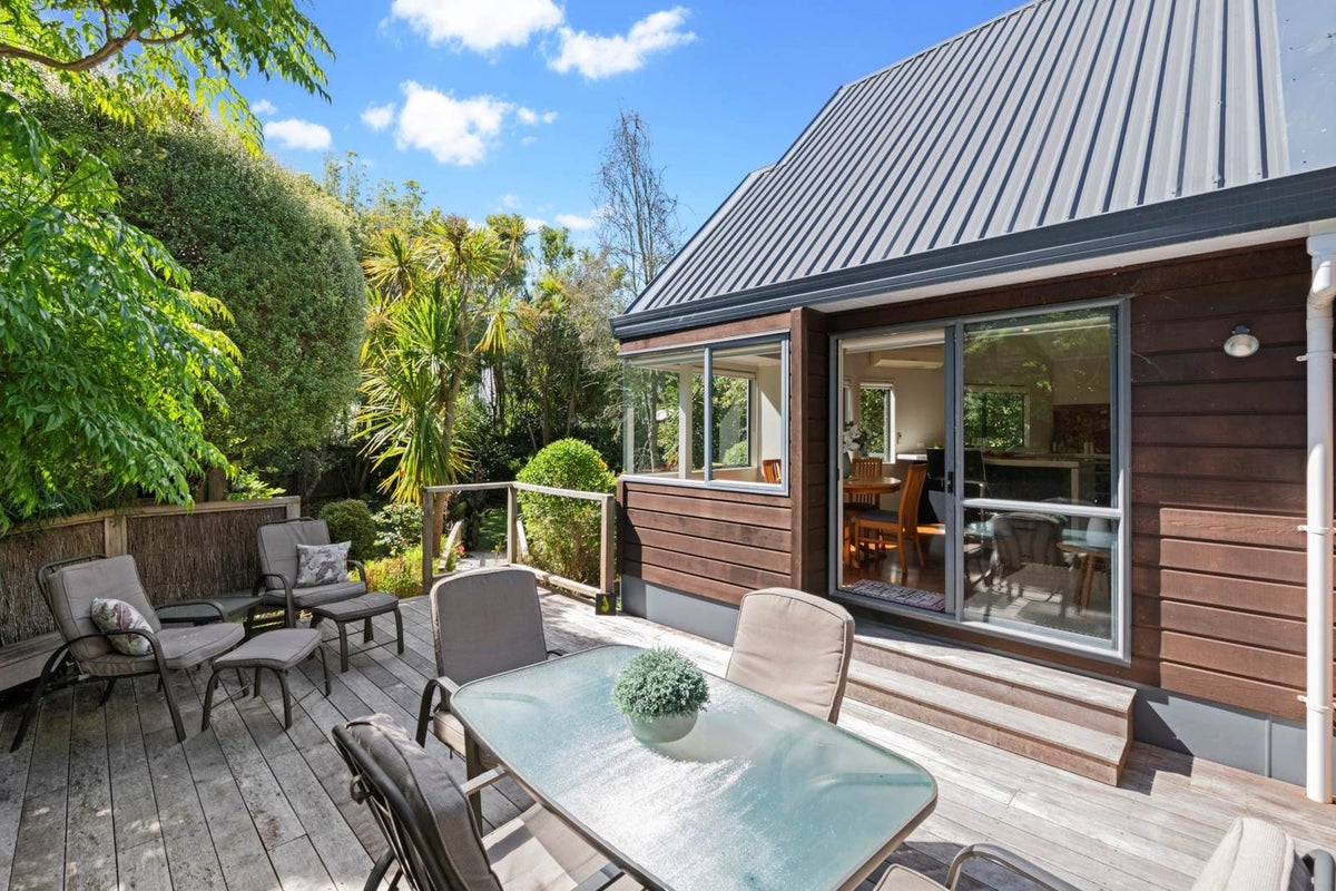 2/14 Matipo Road, Mairangi Bay, Auckland - Carousel 2