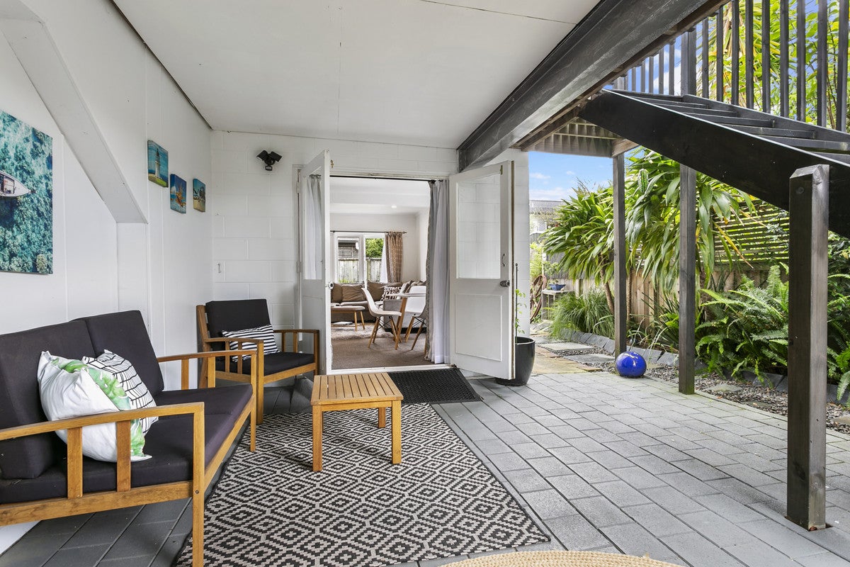 3 The Circle, Manly, Whangaparaoa - Carousel 2