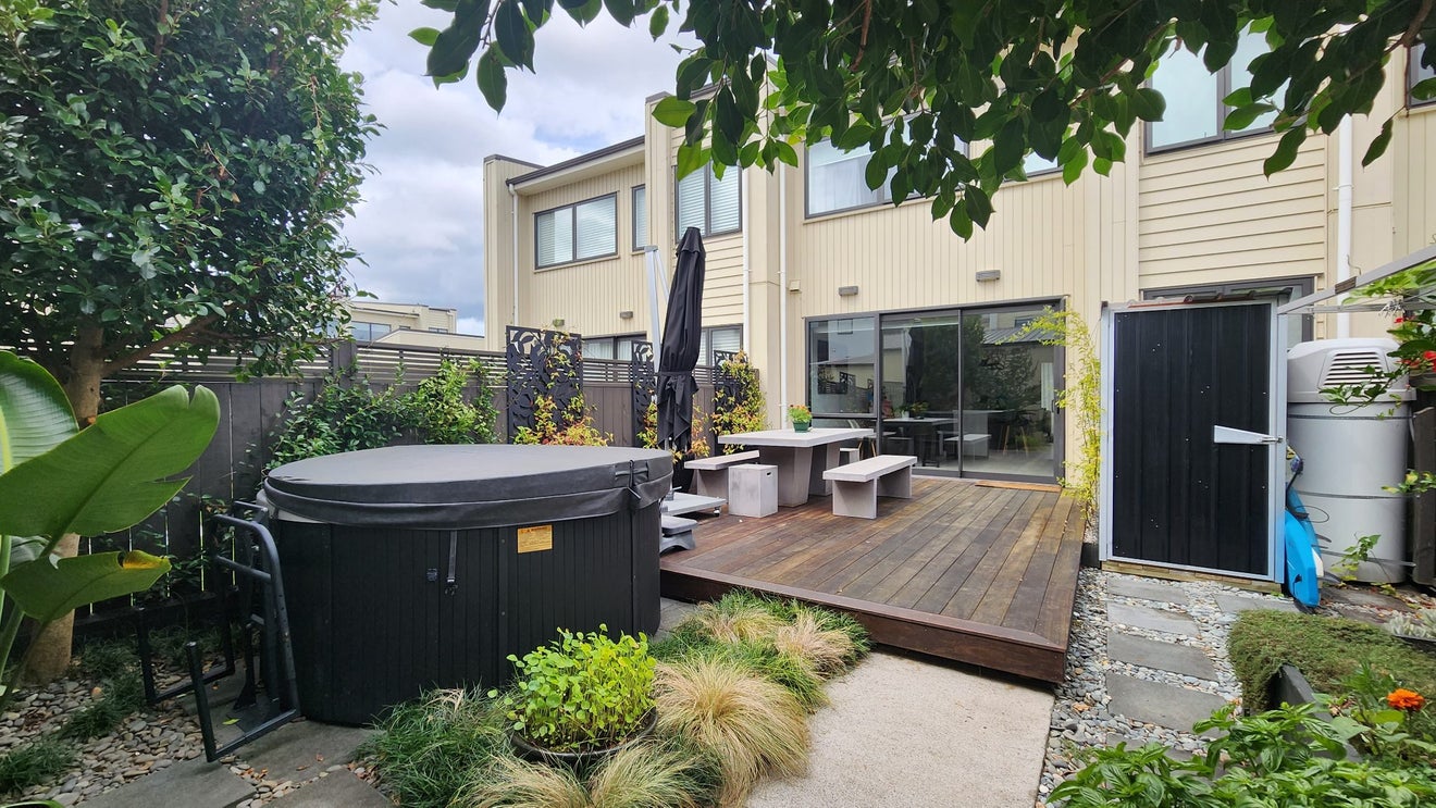 5 Kanuka Road, Hobsonville, Auckland - Carousel 2