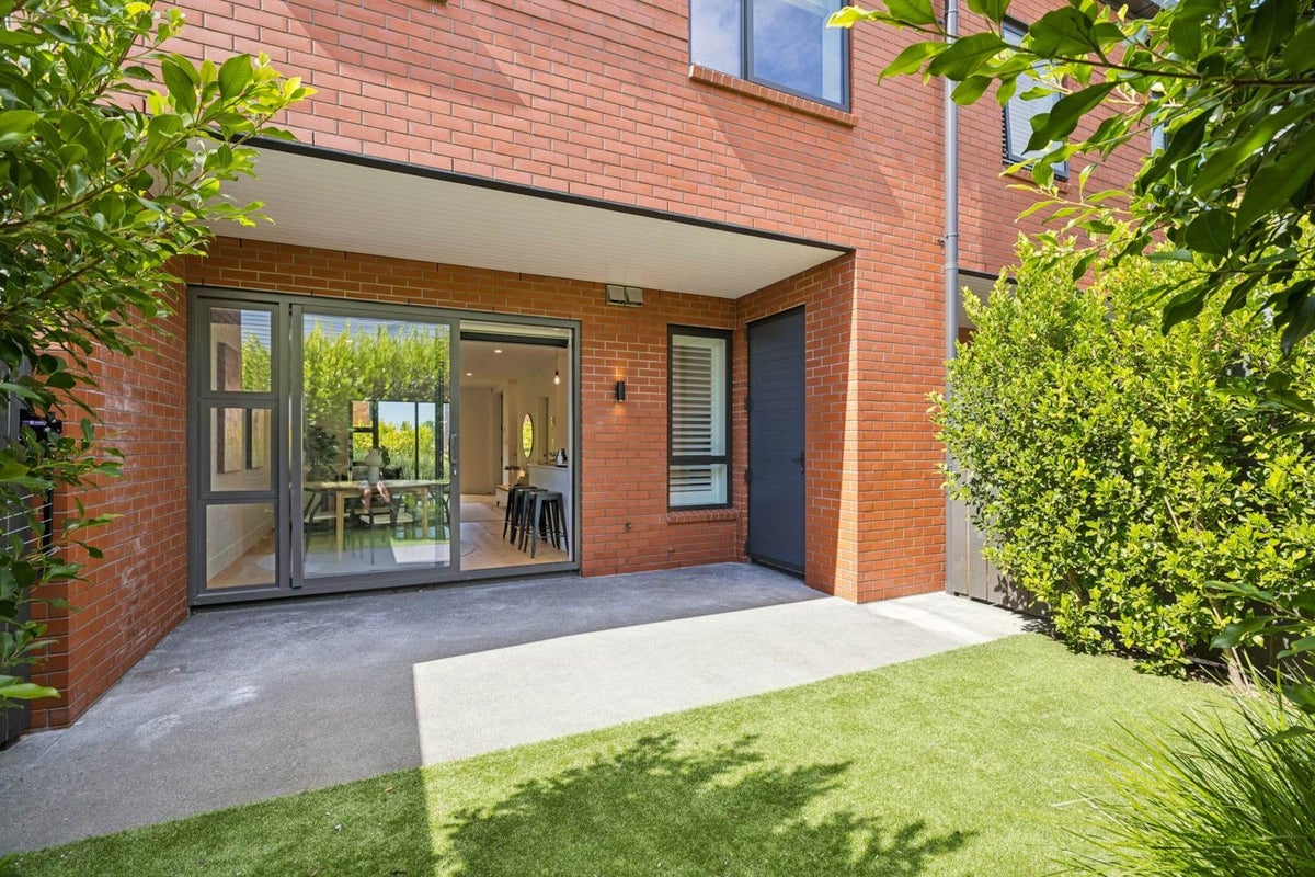 4B Treasury Place, Onehunga, Auckland - Carousel 2