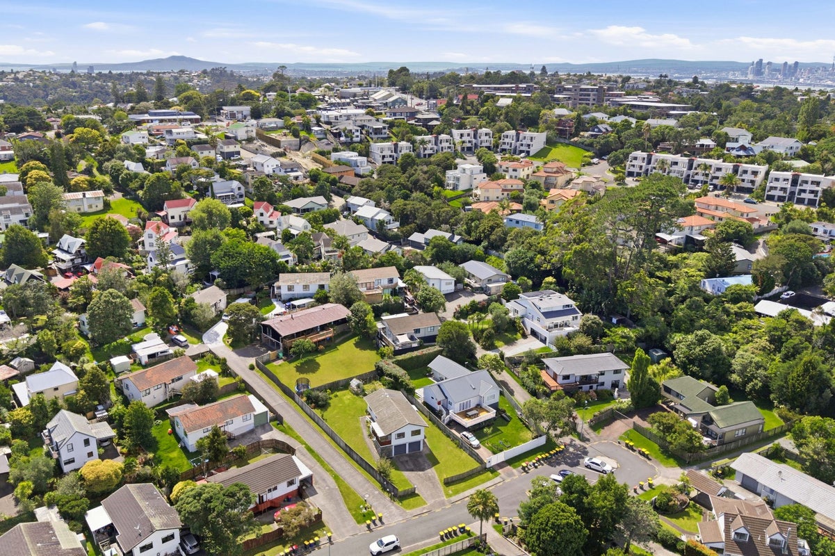 50 Gatman Street, Birkdale, Auckland - Carousel 23