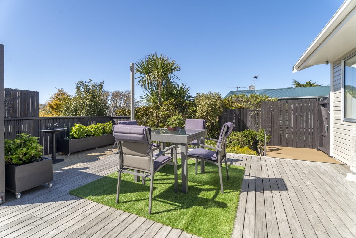 31B Cambrian Street, Churton Park, Wellington - Carousel 2