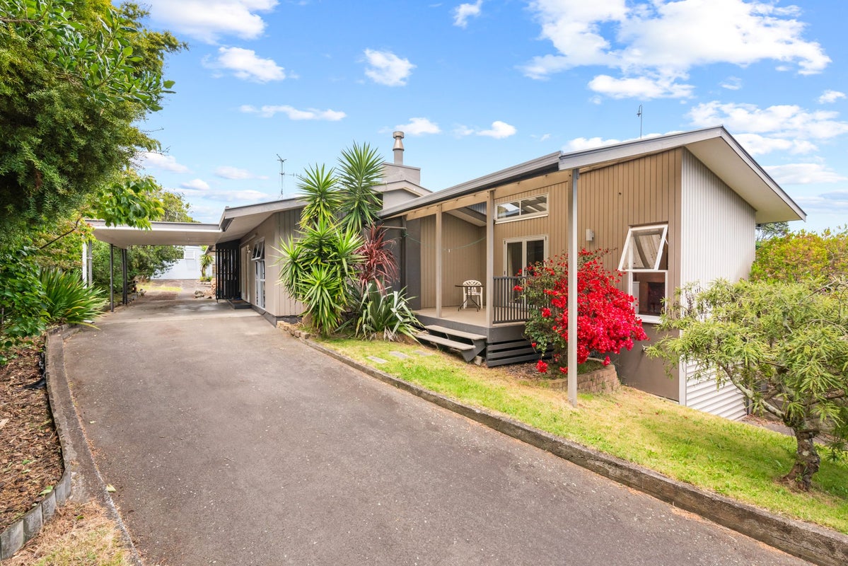 3 Grange Park Avenue, Raumati South, Paraparaumu - Carousel 2