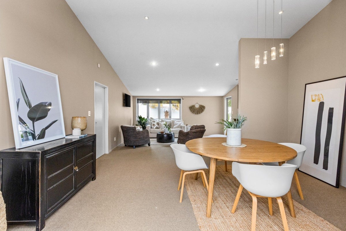 2 Edwards Street, Frimley, Hastings - Carousel 2