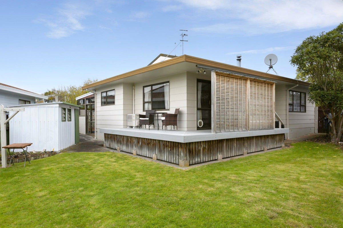 1B Kempton Place, Richmond Heights, Taupo - Carousel 1