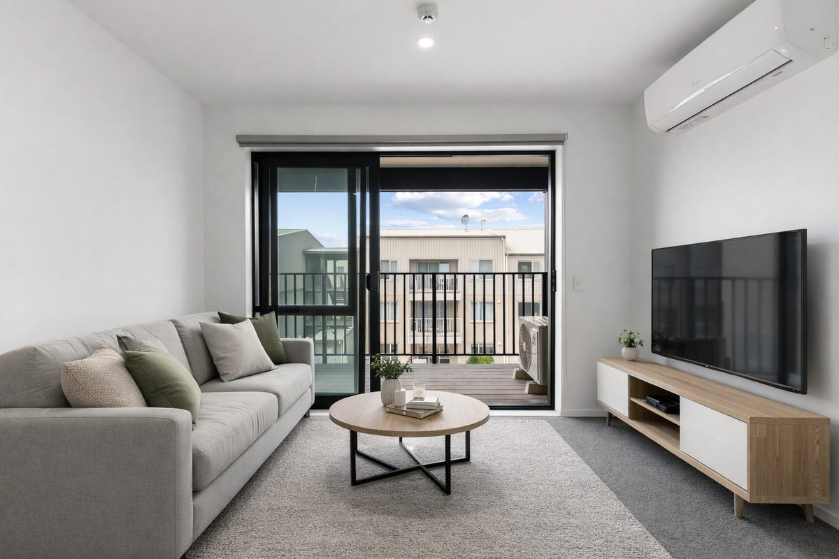 206/28C Eileen Newey Place, Henderson, Auckland - Carousel 2