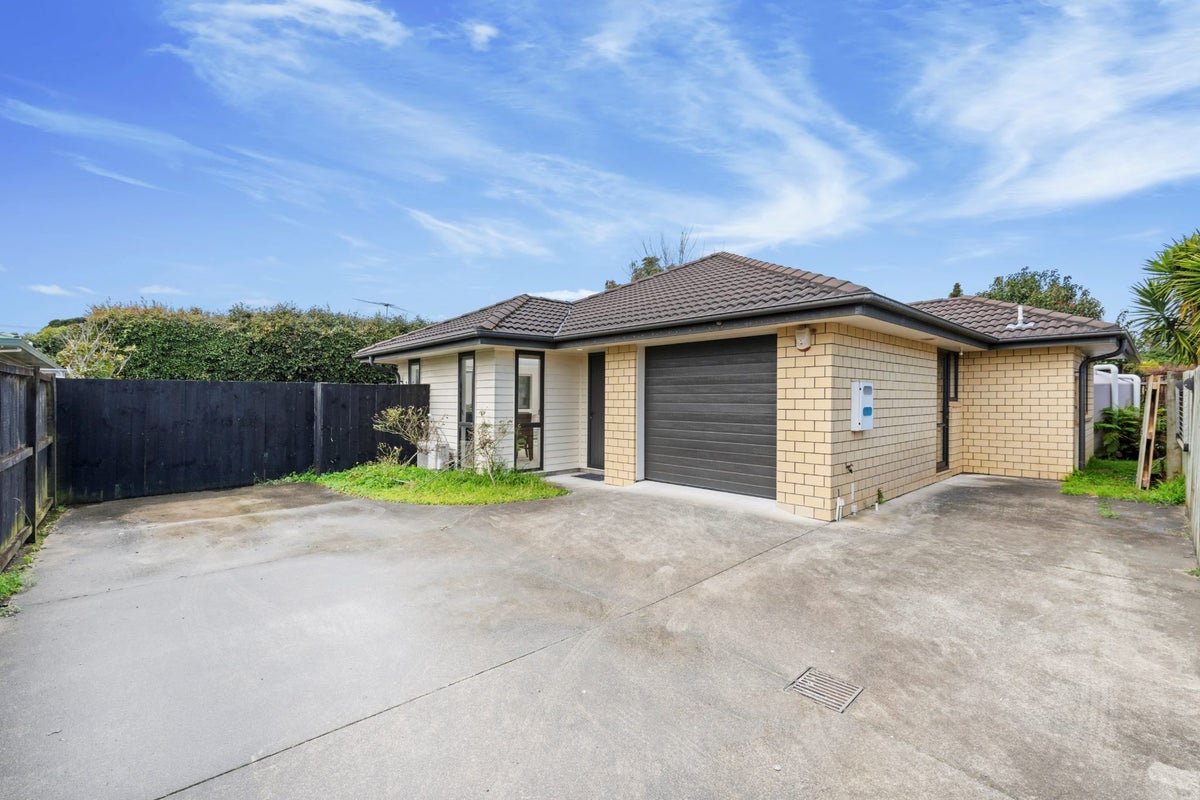 41B Shirley Avenue, Papakura, Papakura - Carousel 1