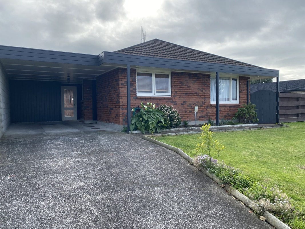 39 Ridge Street, Otumoetai, Tauranga - Carousel 1