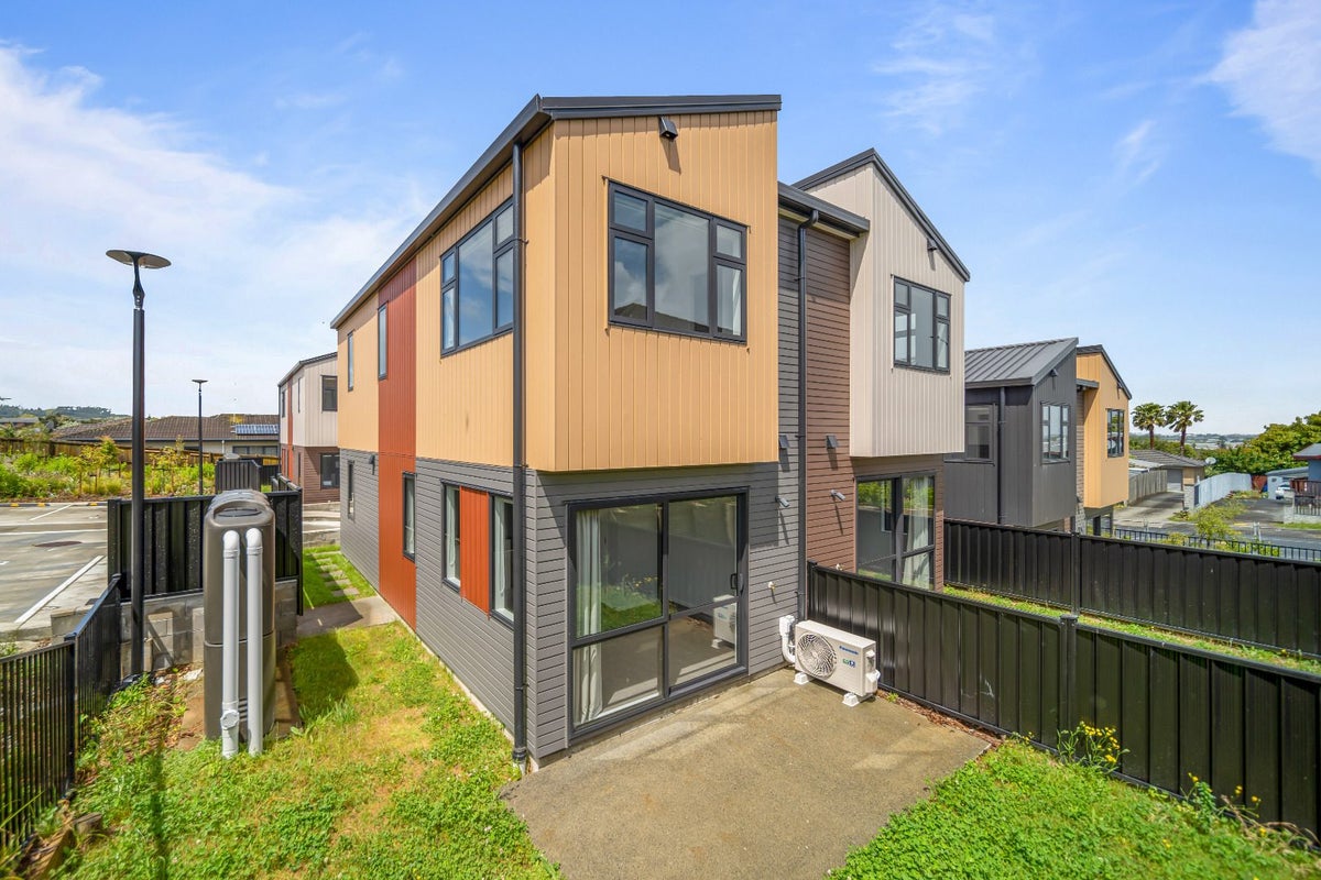7 Mataara Lane, Manurewa, Auckland - Carousel 1
