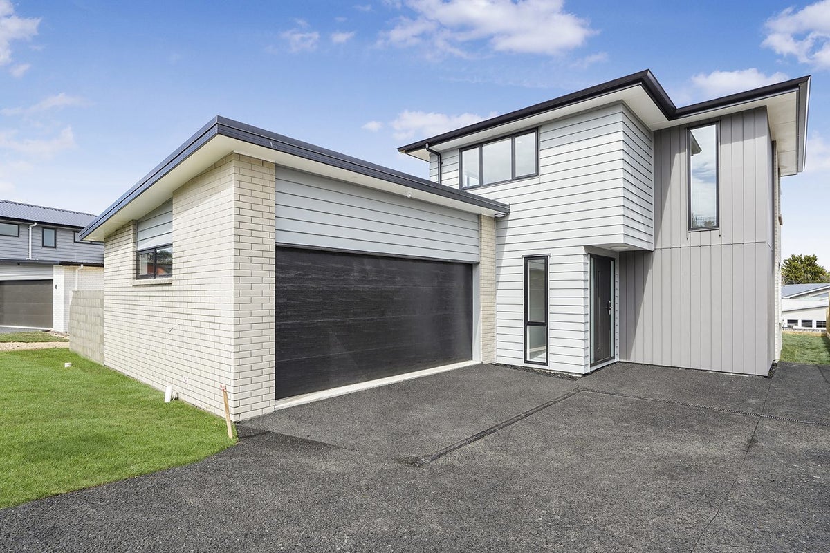 9 Kawakawa Place, Hillcrest, Hamilton - Carousel 2