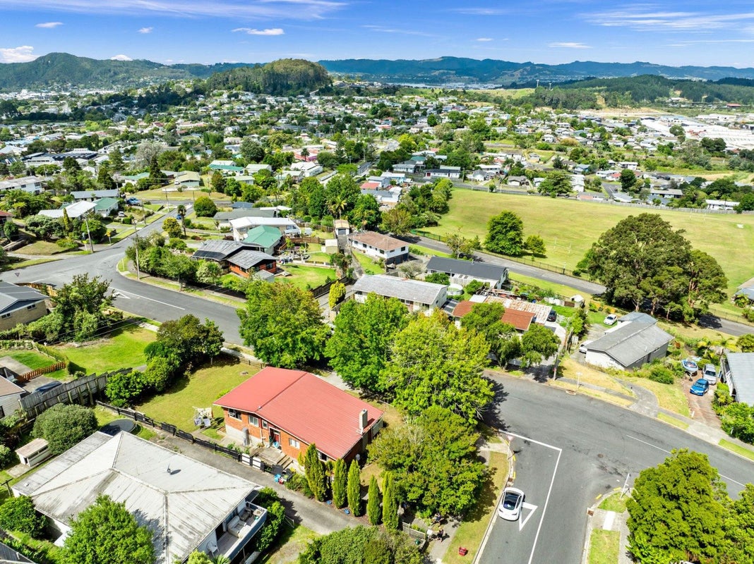 2 Isola Street, Raumanga, Whangarei - Carousel 21