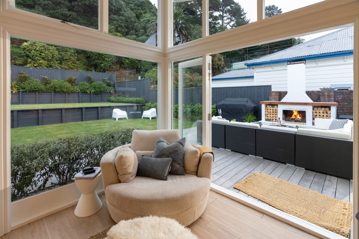 81 Marine Parade, Seatoun, Wellington - Carousel 2
