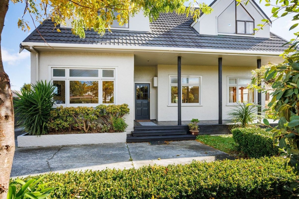 163 College Street, Awapuni, Palmerston North - Carousel 2