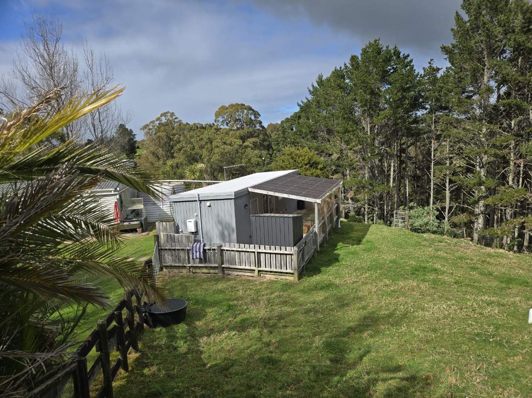 317 West Road, Manurewa - Carousel 1