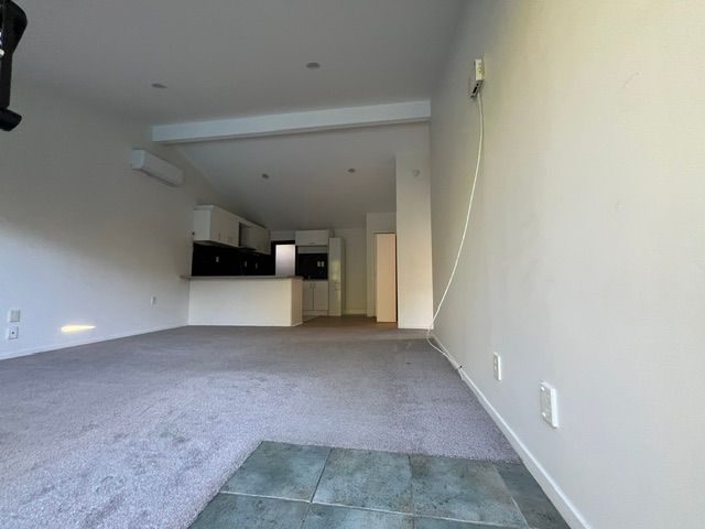 24 Bond Crescent, Forrest Hill, Auckland - Carousel 2