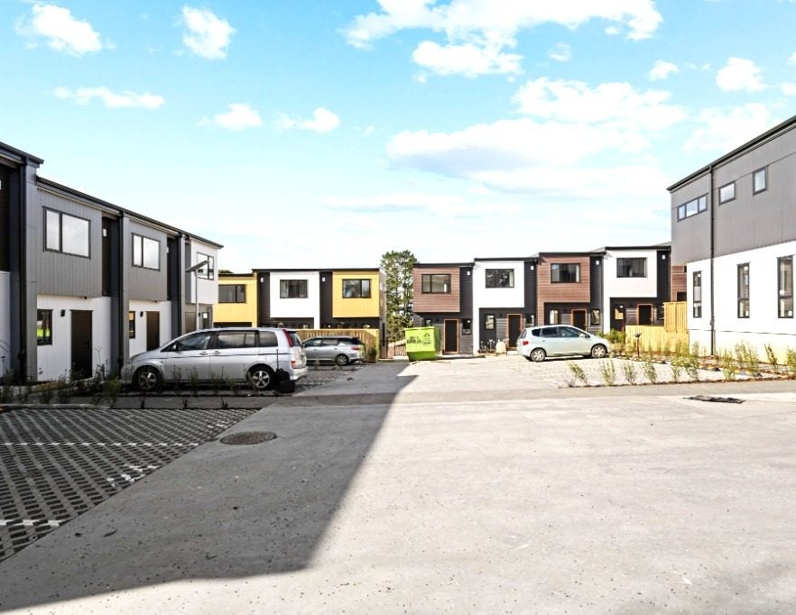 23/241 Don Buck Road, Massey, Auckland - Carousel 16