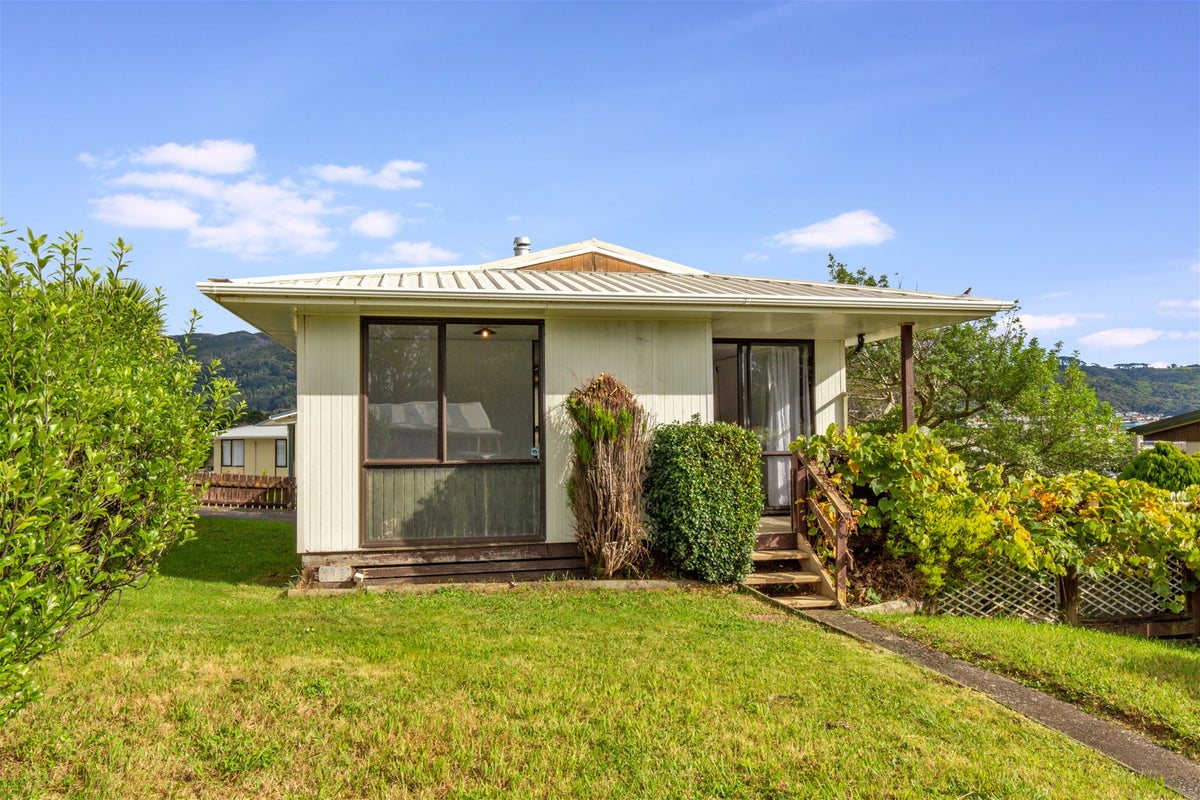 20A Awatea Street, Ranui, Porirua - Carousel 1