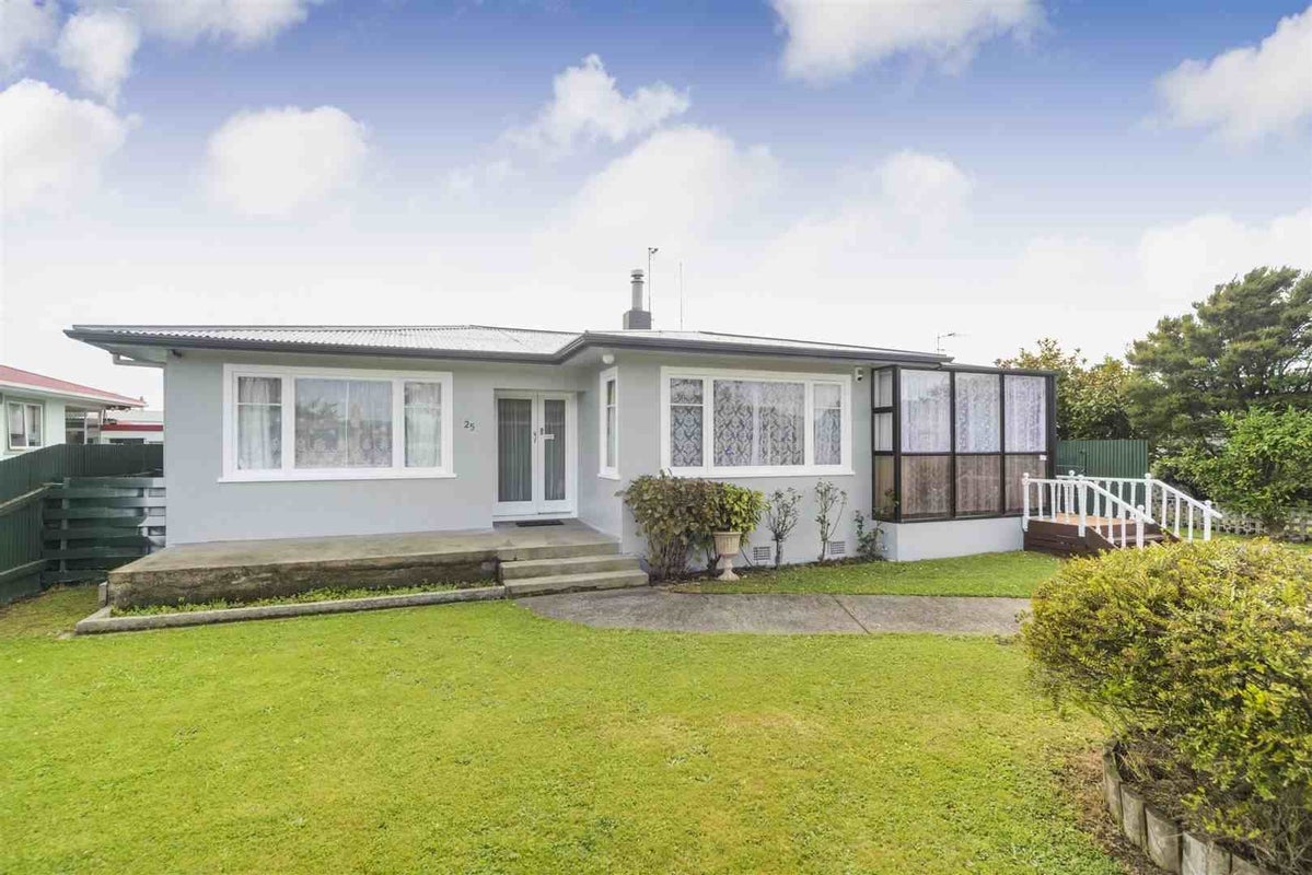 25 Paisley Street, Awapuni, Palmerston North - Carousel 2