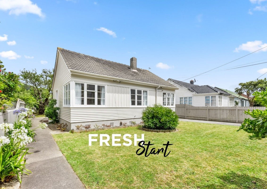 10 Rumgay Street, Fairfield, Lower Hutt - Carousel 1