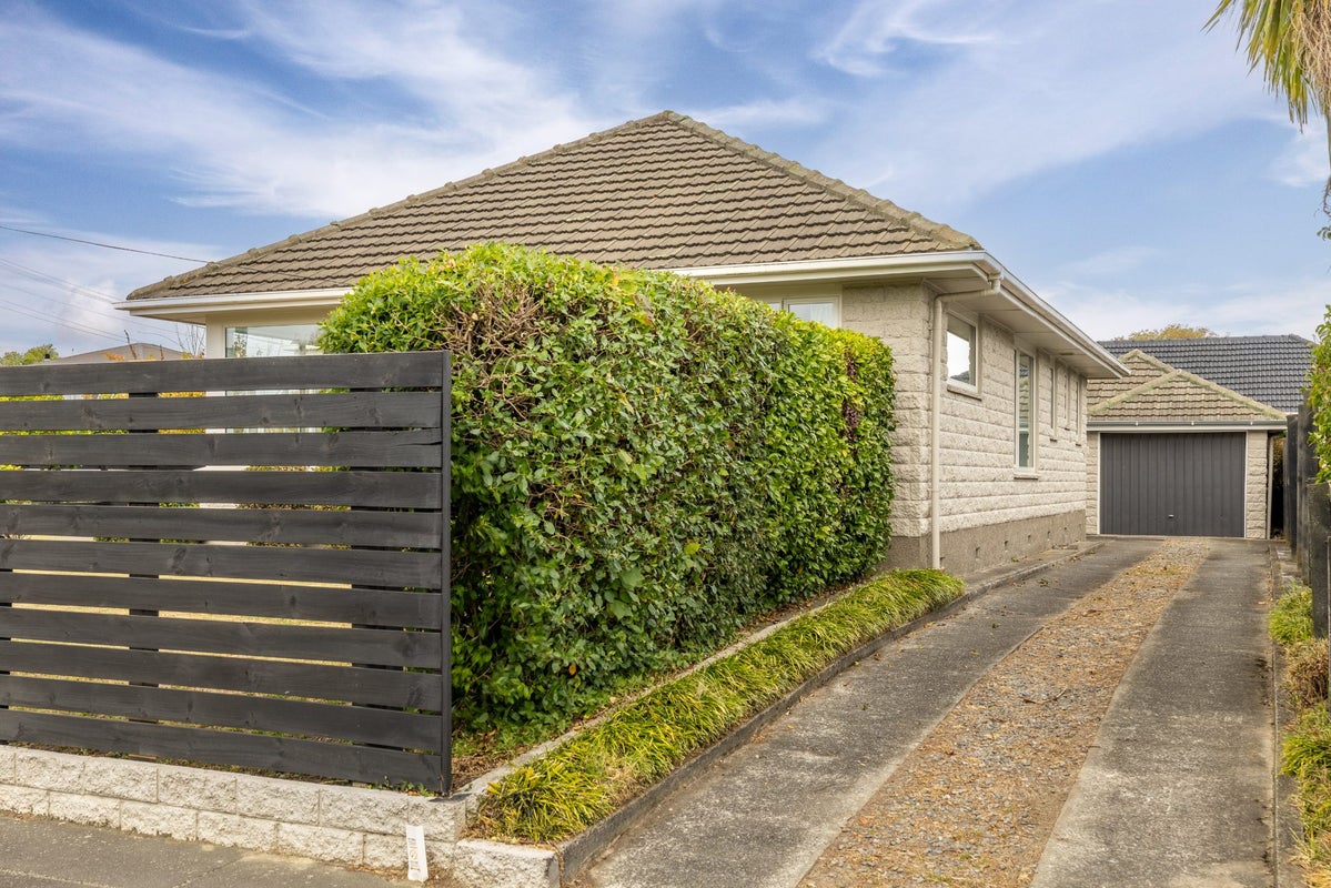 51 Greendale Avenue, Avonhead, Christchurch - Carousel 21