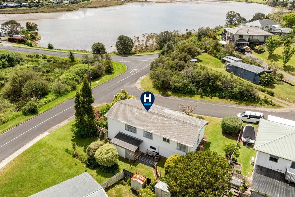 1 Patton Place, Tairua, Tairua - Carousel 18