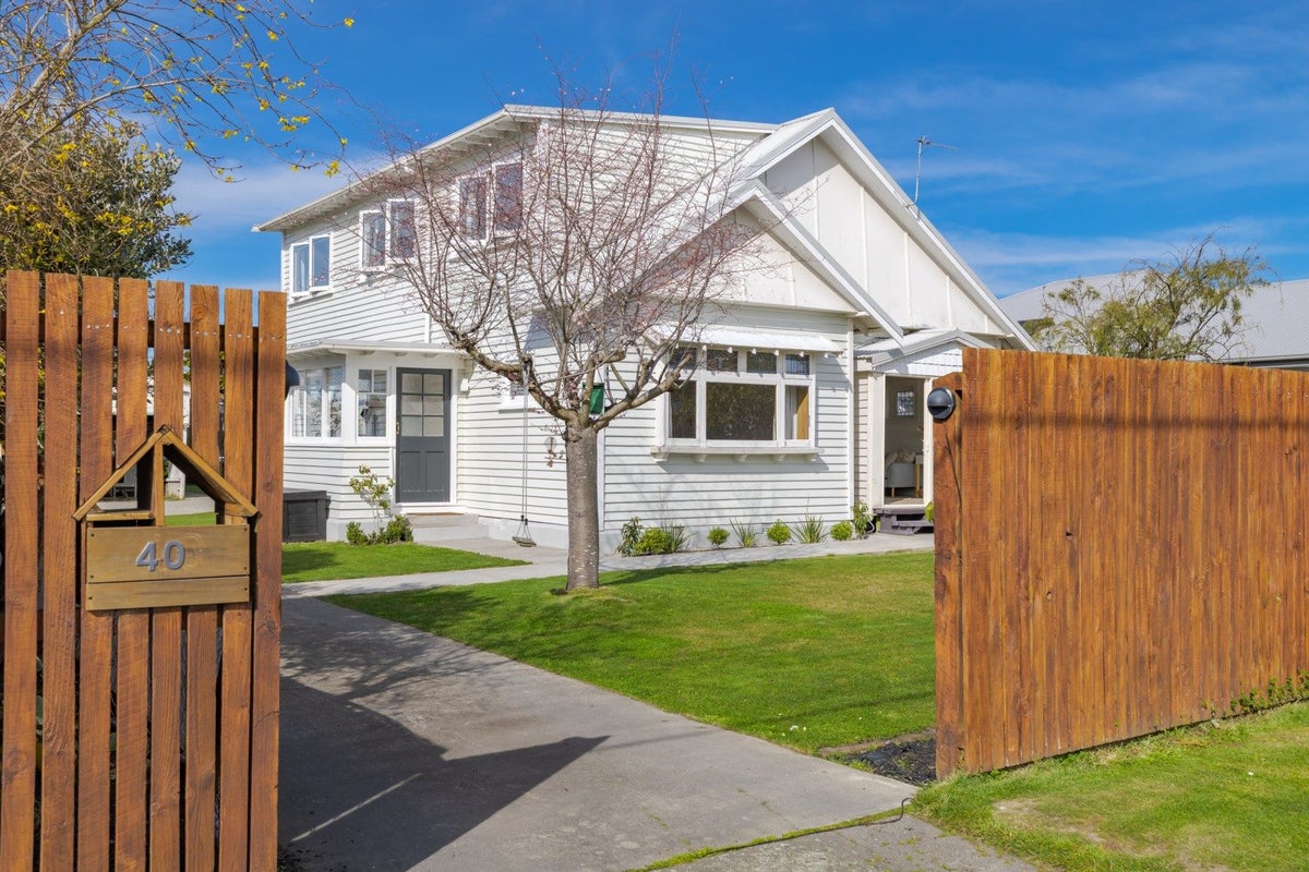 40 Stapletons Road, Richmond, Christchurch - Carousel 1