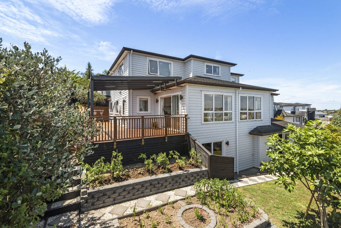 87B Fairview Avenue, Fairview Heights, Auckland - Carousel 1