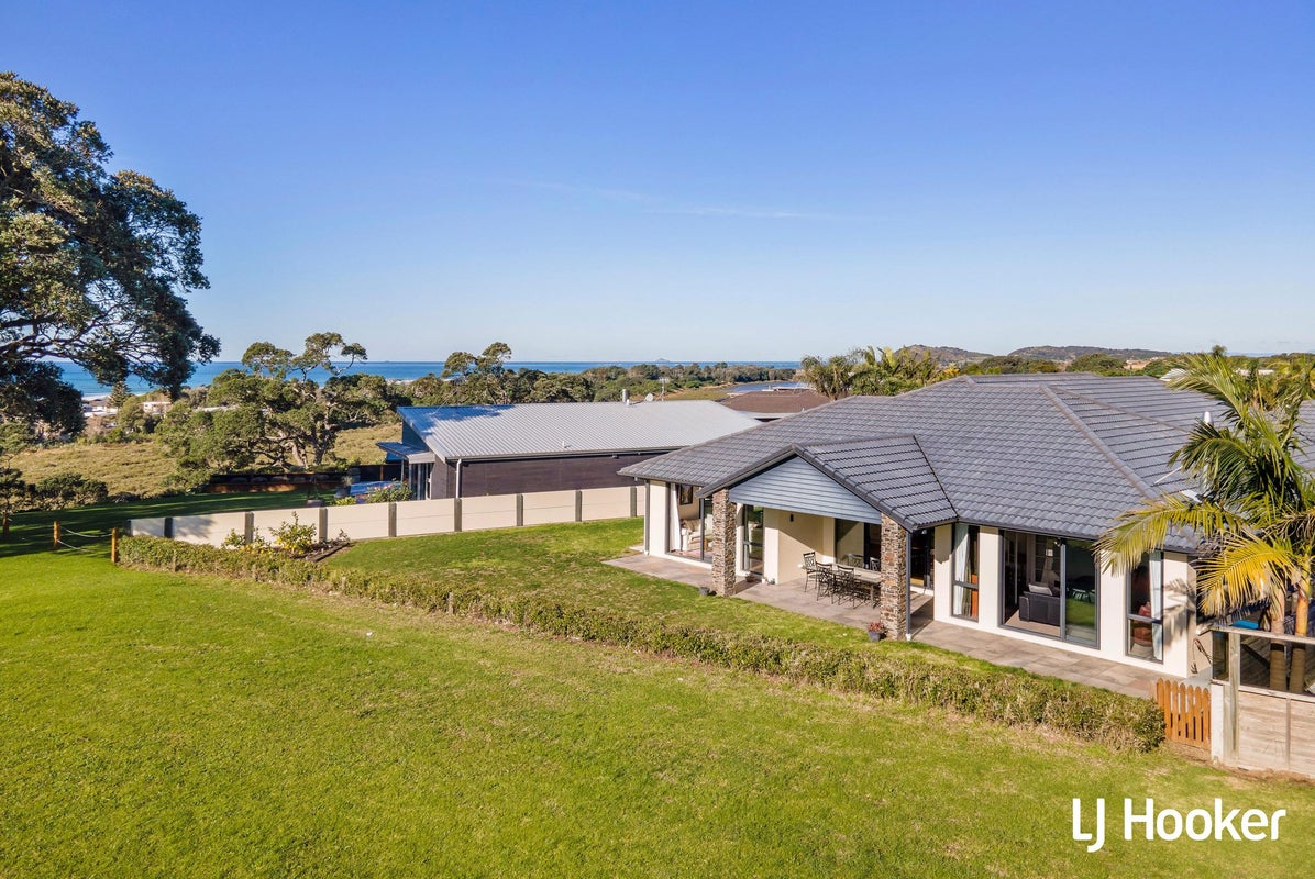 149 Koutunui Road, Athenree, Katikati - Carousel 34