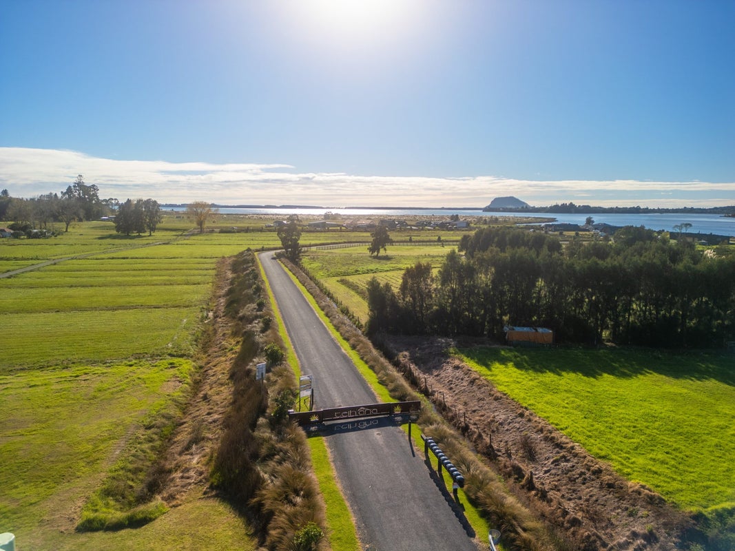 14 Te Ara O Tahataharoa, Te Puna, Tauranga - Carousel 2