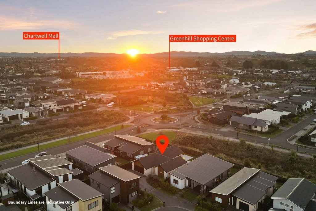 31 Ogilvie Avenue, Chartwell, Hamilton - Carousel 24