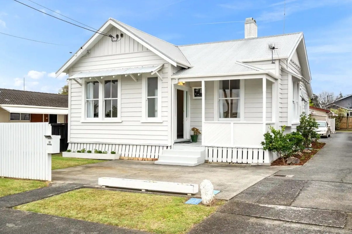 10 Armstrong Avenue, Woodhill, Whangarei - Carousel 1