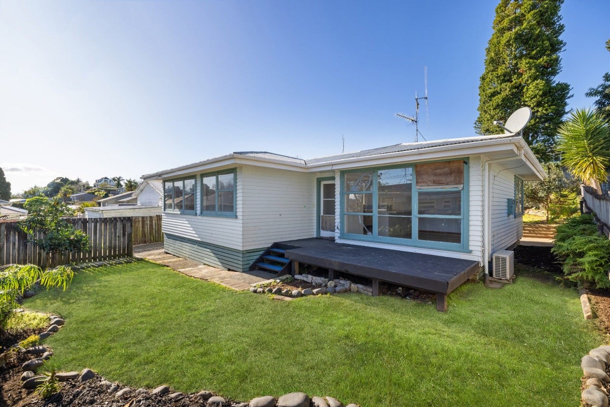 51B Sherson Street, Gate Pa, Tauranga - Carousel 1