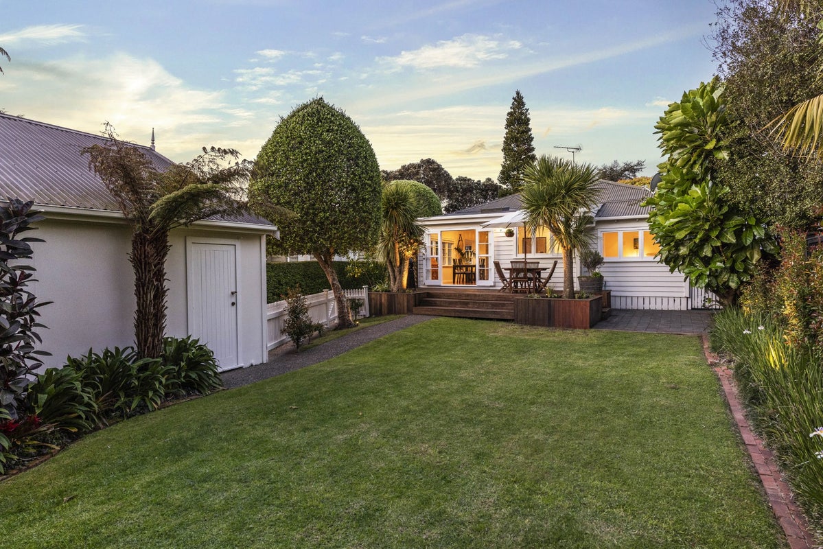 48 Kitchener Road, Sandringham, Auckland - Carousel 2