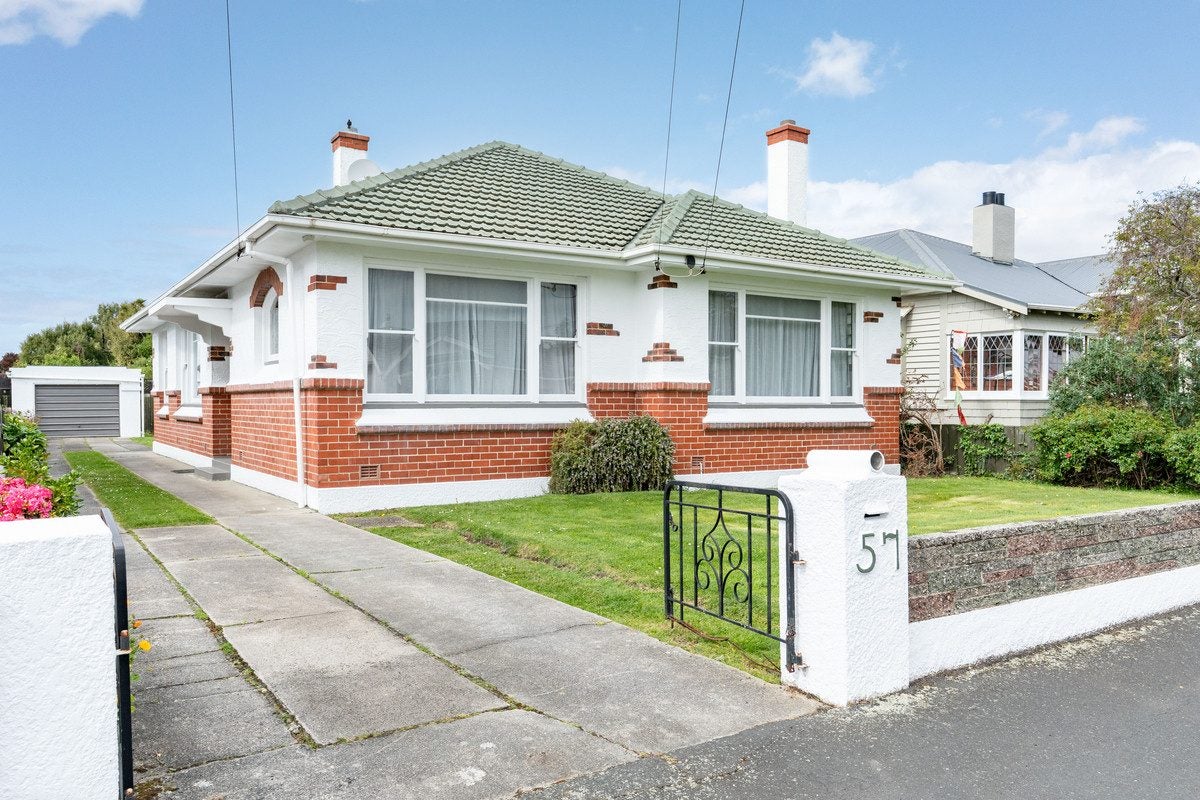 57 Hargest Crescent, Saint Kilda, Dunedin - Carousel 2