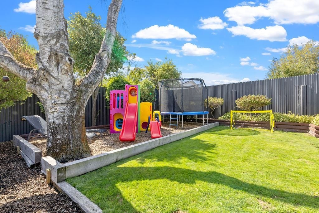 30 Wimborne Crescent, Aranui, Christchurch - Carousel 2