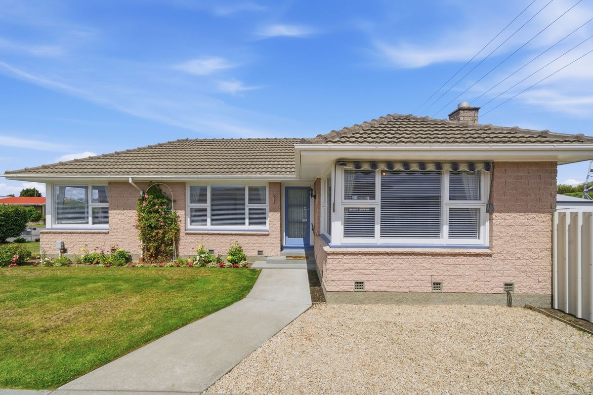 53 Boston Avenue, Hornby, Christchurch City, Canterbury - Carousel 1