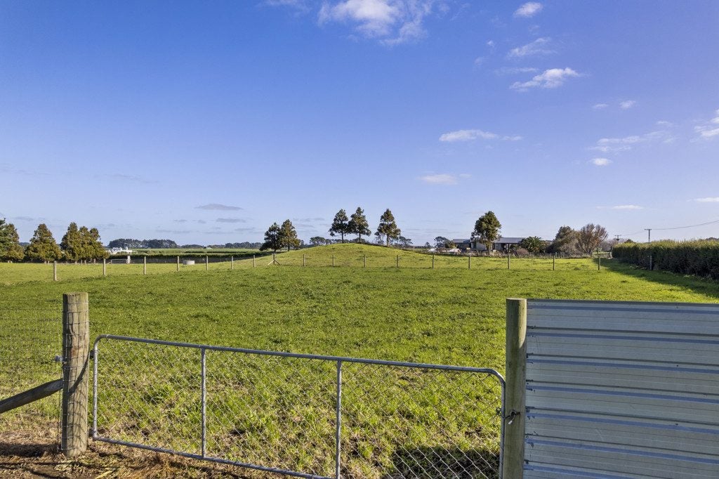 657 Eltham Road, Mangatoki, Stratford - Carousel 16
