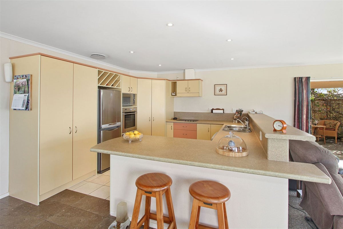46 Torkar Road, Clarks Beach, Clarks Beach - Carousel 35