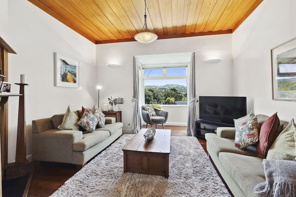 48 Jackson Street, Island Bay, Wellington - Carousel 2