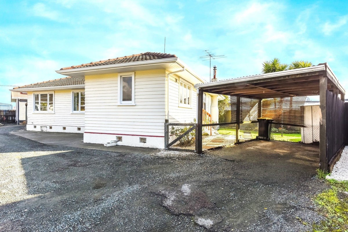 2/50 Parkers Road, Tahunanui, Nelson - Carousel 17