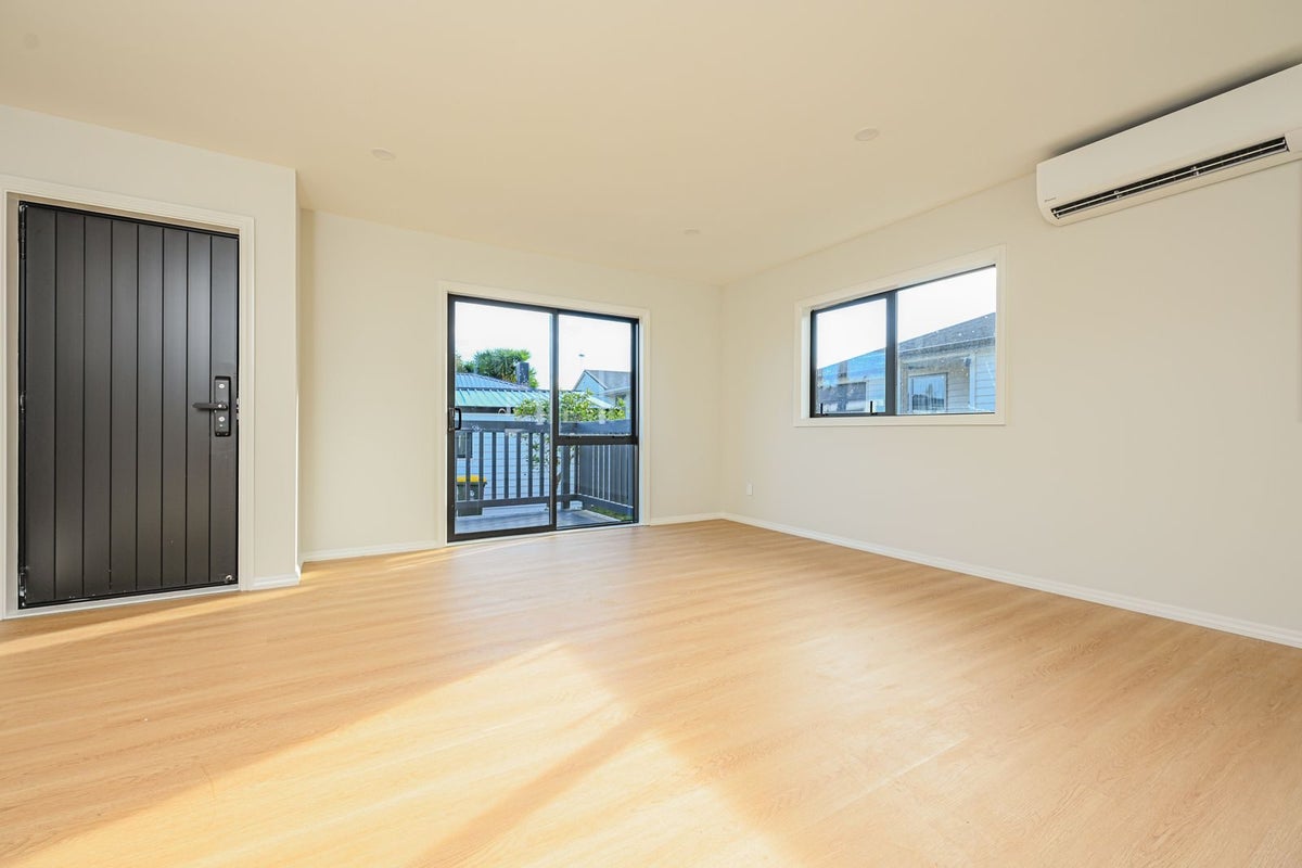 22 Elizabeth Avenue, Papatoetoe, Manukau City, Auckland - Carousel 2