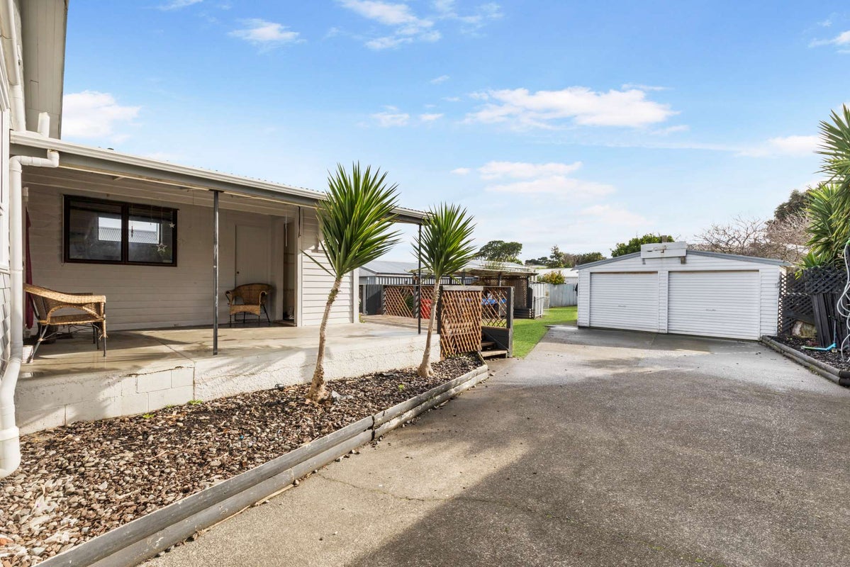 44 Puriri Street, Gonville, Whanganui - Carousel 2