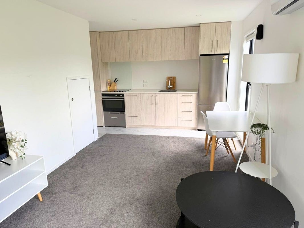10/172 Don Buck Road, Massey, Auckland - Carousel 2
