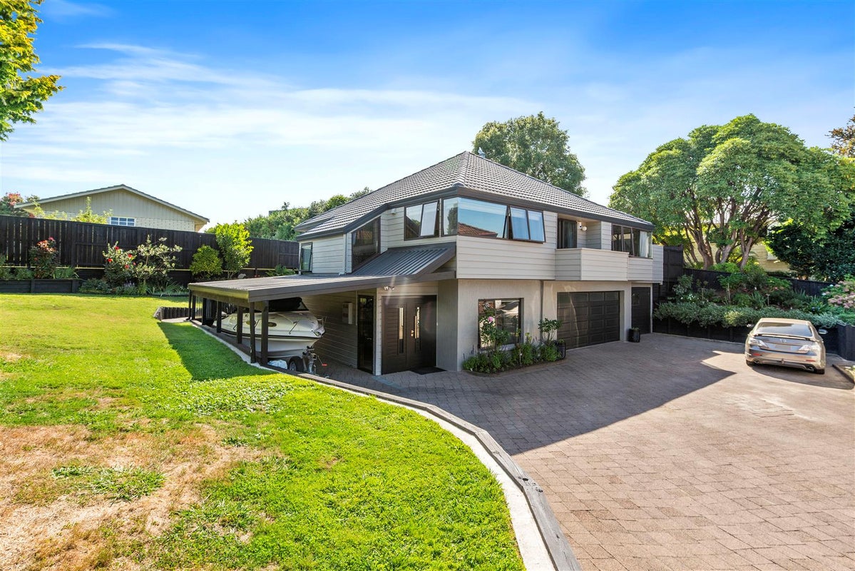 39A Grand Vue Road, Kawaha Point, Rotorua - Carousel 1
