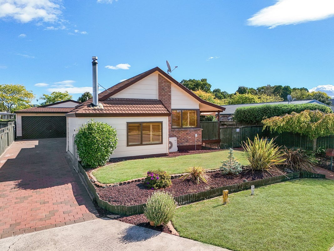 22 McKain Place, Fitzroy, Hamilton - Carousel 1