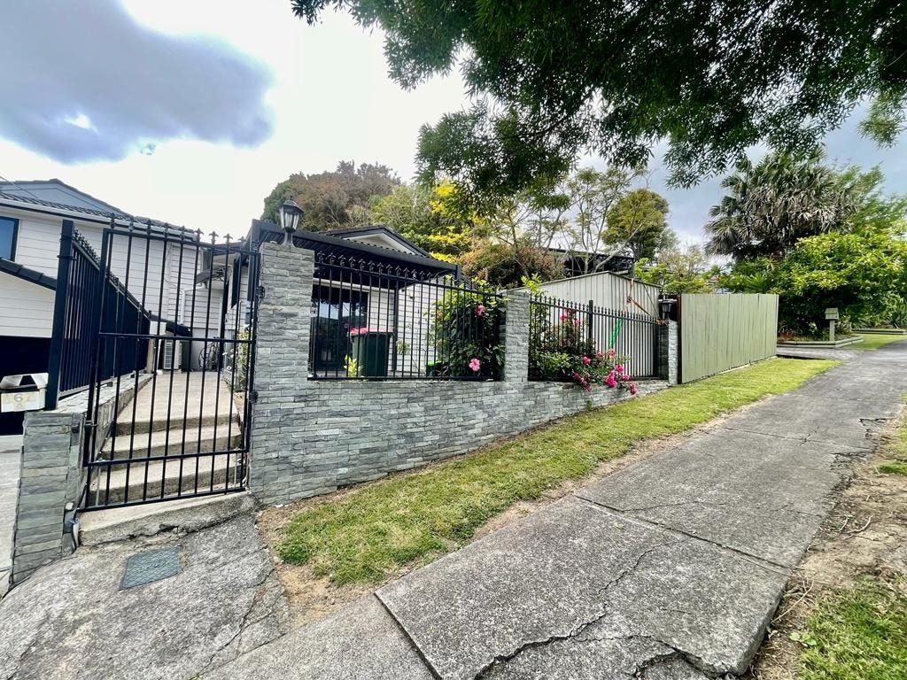 167 Ransom Smyth Drive, Goodwood Heights, Auckland - Carousel 1