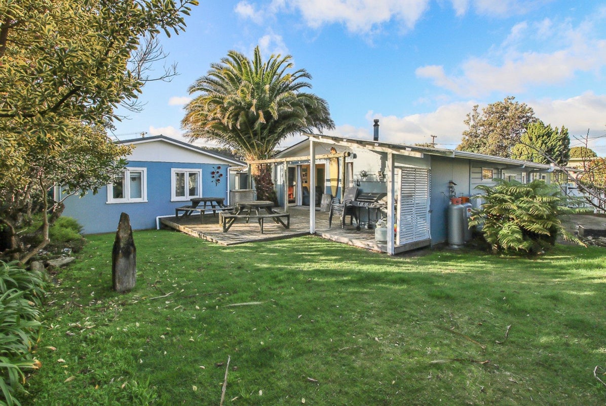 2 Hennessey Street East, Foxton Beach, Foxton - Carousel 2