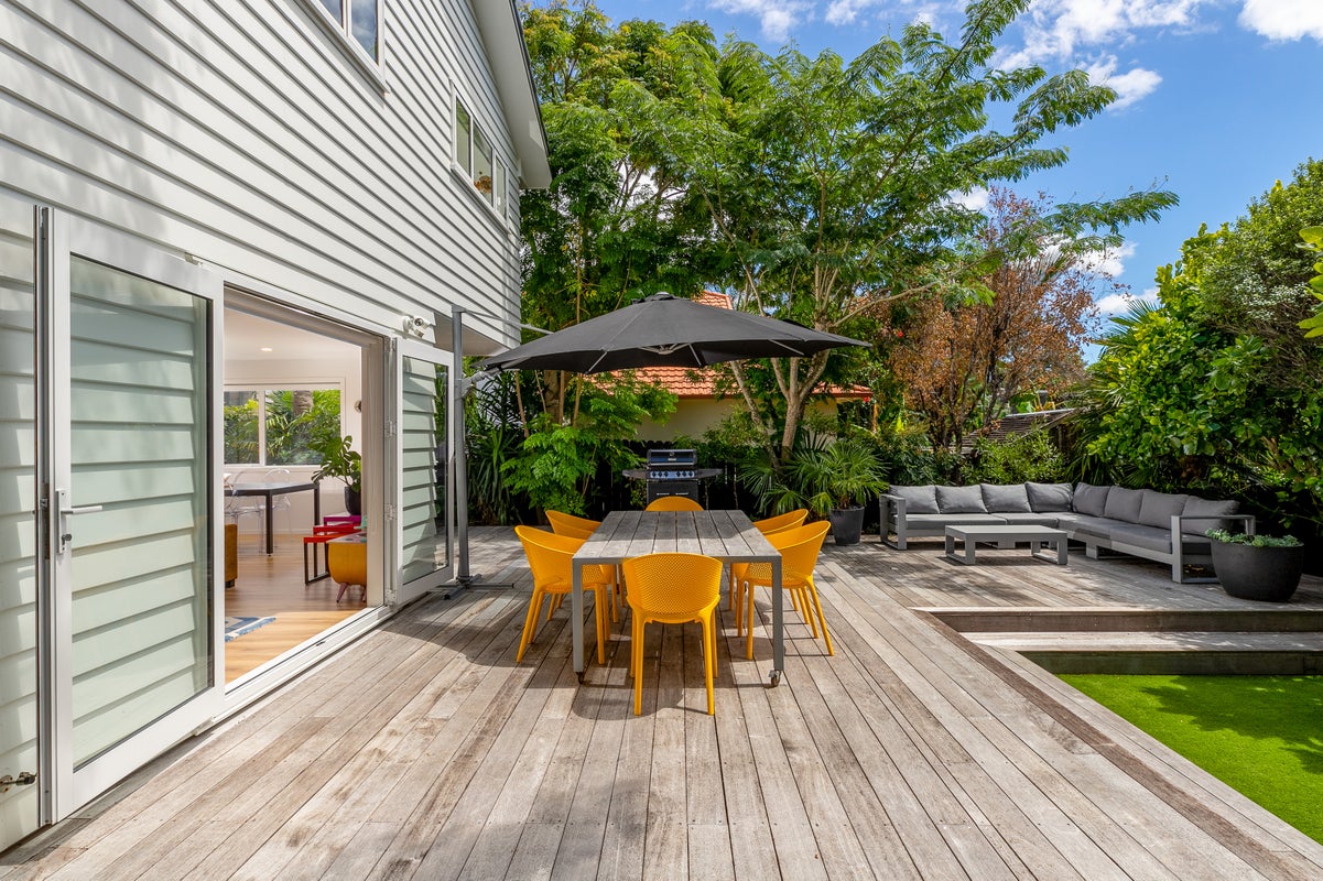 52C Wainui Avenue, Point Chevalier, Auckland - Carousel 2